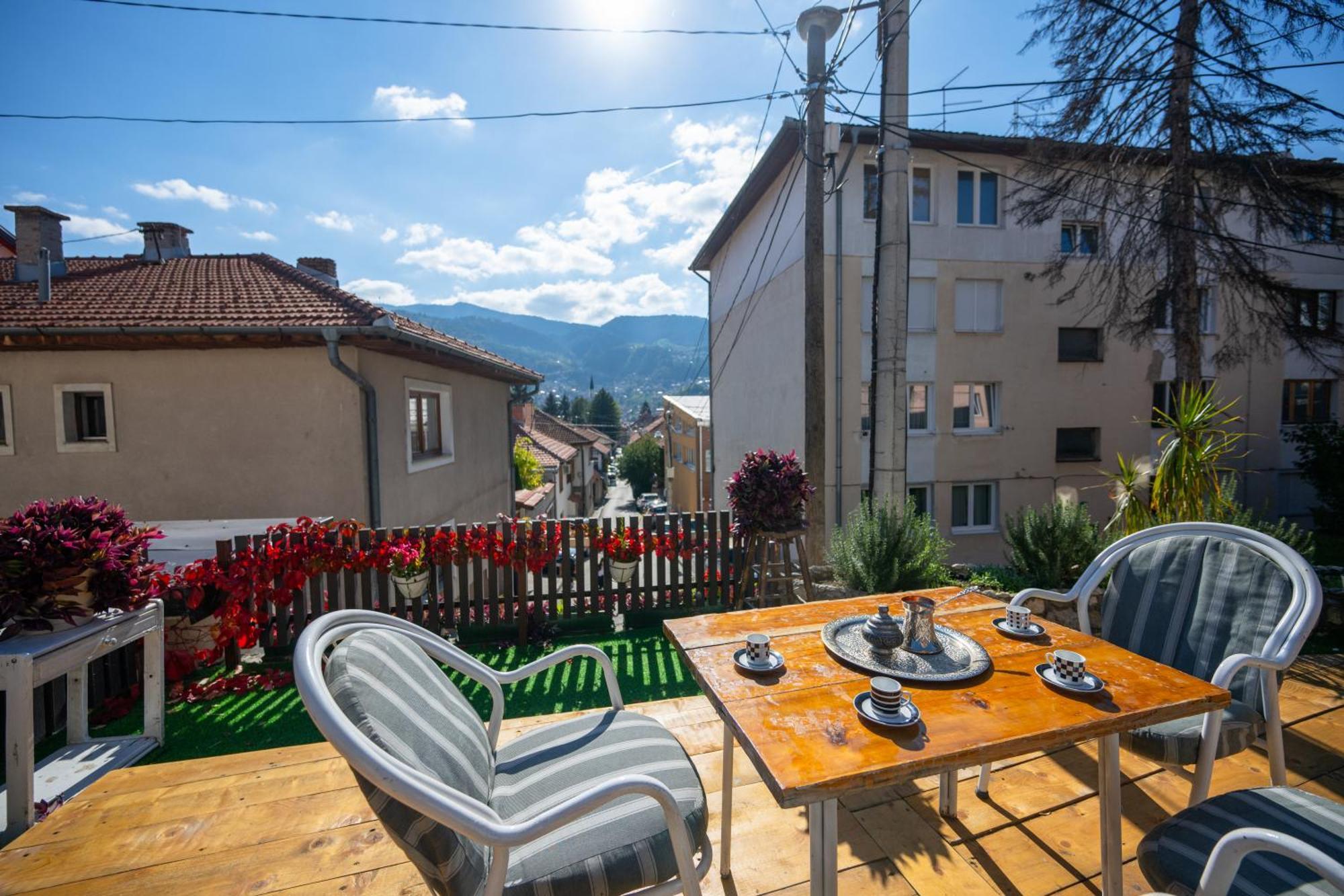 Modern Studio Apartment In The Old Town Szarajevó Kültér fotó